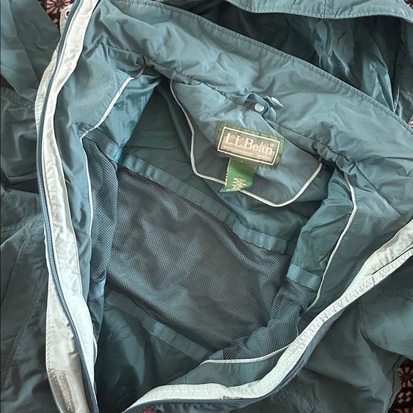 L.L.Bean Rain Jacket - Picture 5 of 8